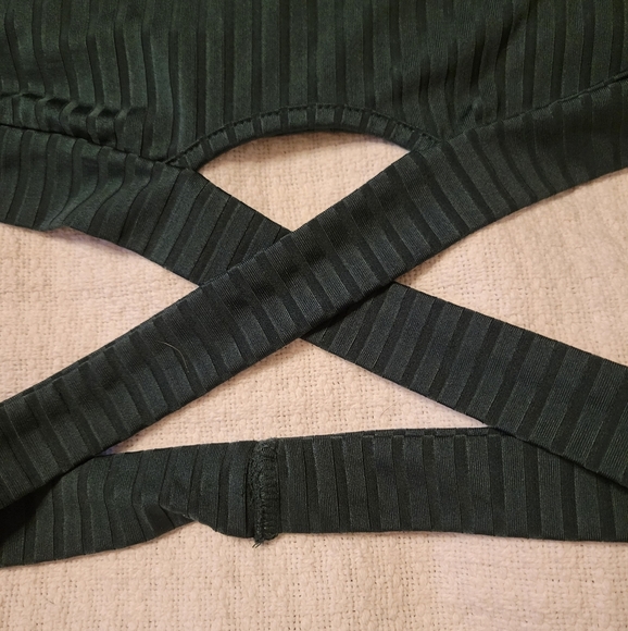 HALTER TOP GREEN STRAPPY TANK TOP - Picture 2 of 5